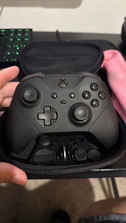 Xbox Elite Series 2 controller