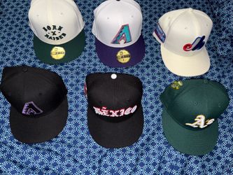 FITTED HATS