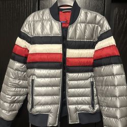 Zara/ Tommy Men Clothing Size m / Levi’s 