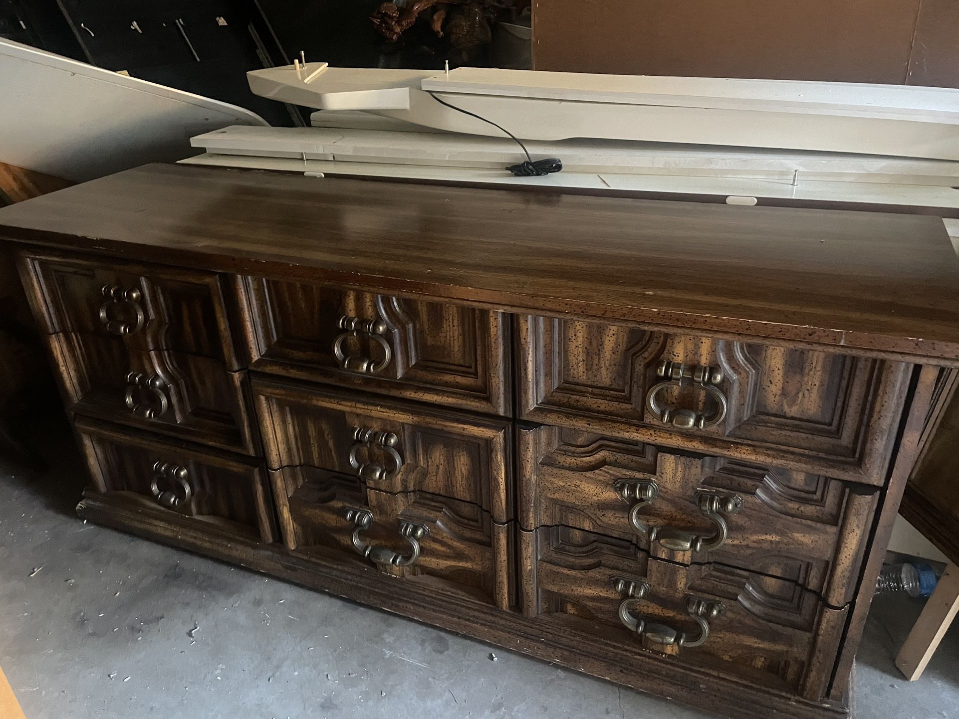 Dresser Set
