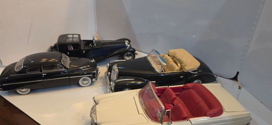 Die cast cars