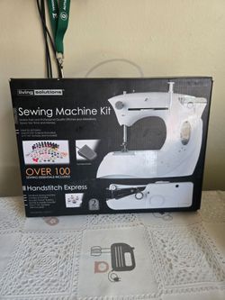Living Solutions Sewing Machine Kit