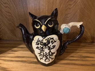 Black Owl Tea Pot