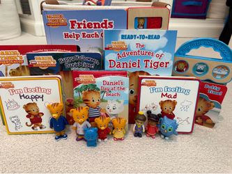 Daniel Tiger’s Neighborhood Books & Figurines