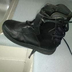 Women's All black Nike Air Force 1's, size 8.5?