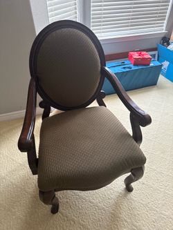 Accent Chairs
