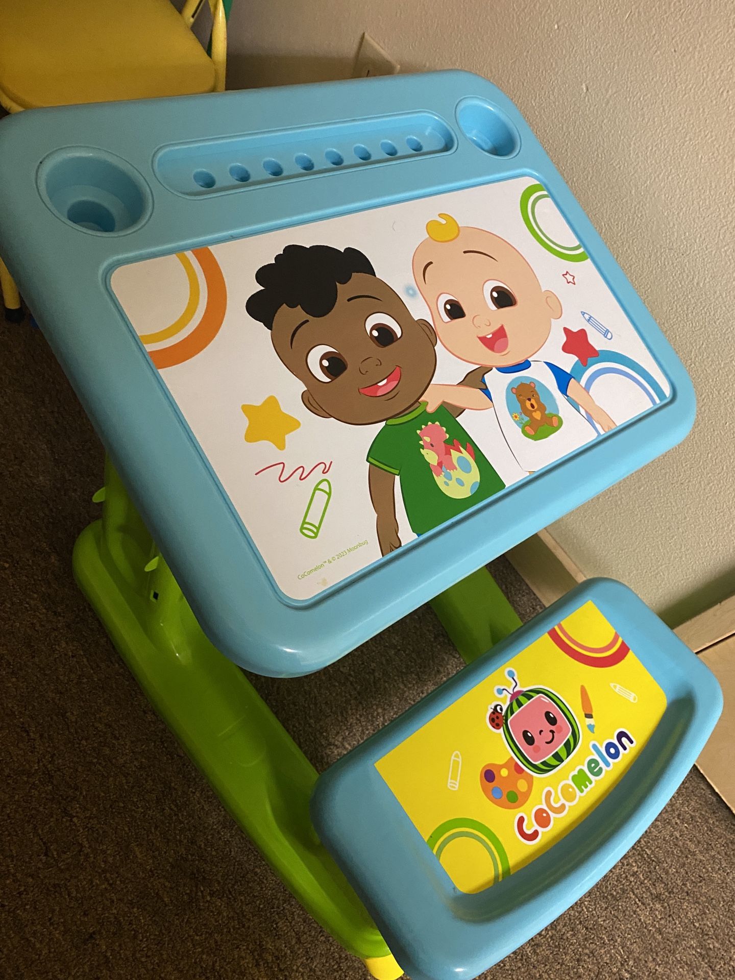 Cocomelon Table