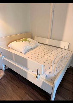 Kids bed with mattress
