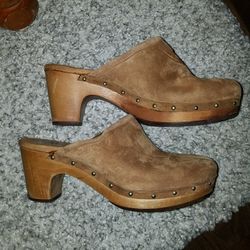 Uggs size 7.5-8.