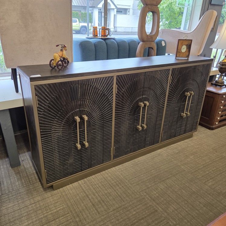 Capella Sideboard