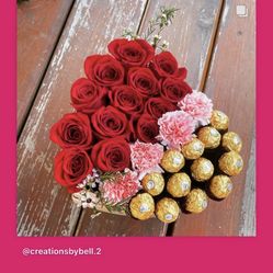 Floral Arrangement Heart Box