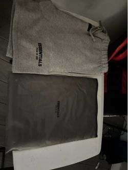 ESSENTIALS FEAR OF GOD