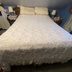 Hand Knitten Queen Size Blanket Great Quality