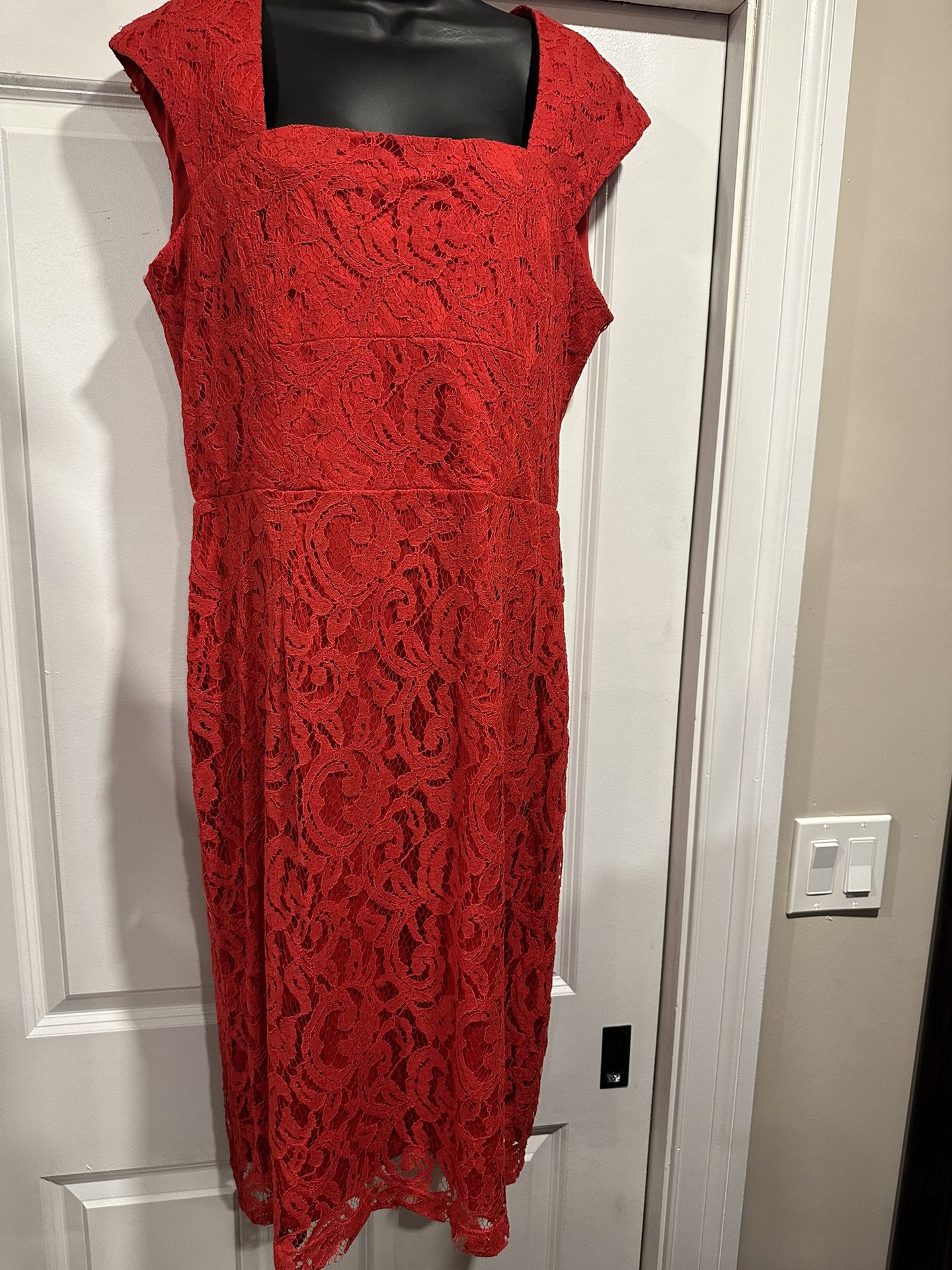 Elegant Red Lace Overlay Midi Dress
