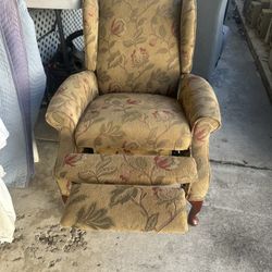 Free Queen Anne Recliner