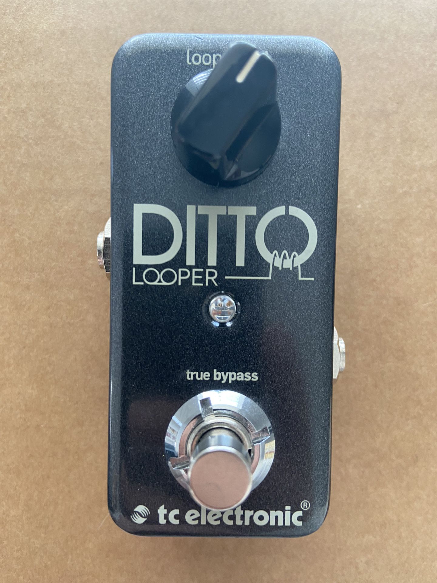 TC Electronic DITTO LOOPER Highly Intuitive Looper Pedal with 5 Minutes of Looping Time Analog Dry Through and True Bypass