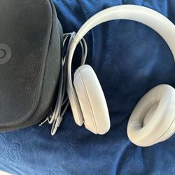 Refurbished Beats Studio Pro Sandstone