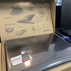 Asus ROG Strix G18 240hz RTX 5080
