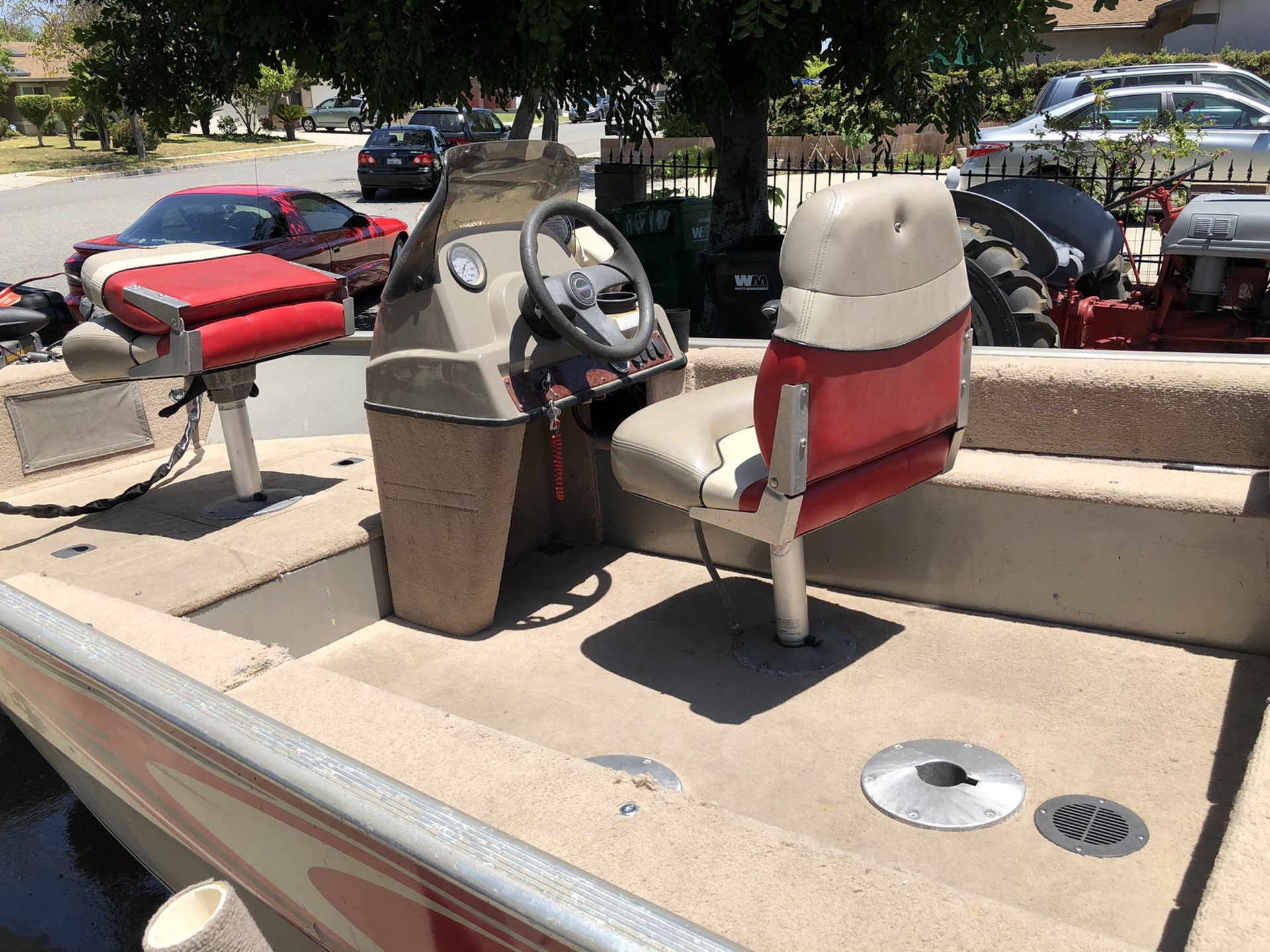 Bass Tracker Boat Super Guide V14 for Sale in West Covina, CA OfferUp