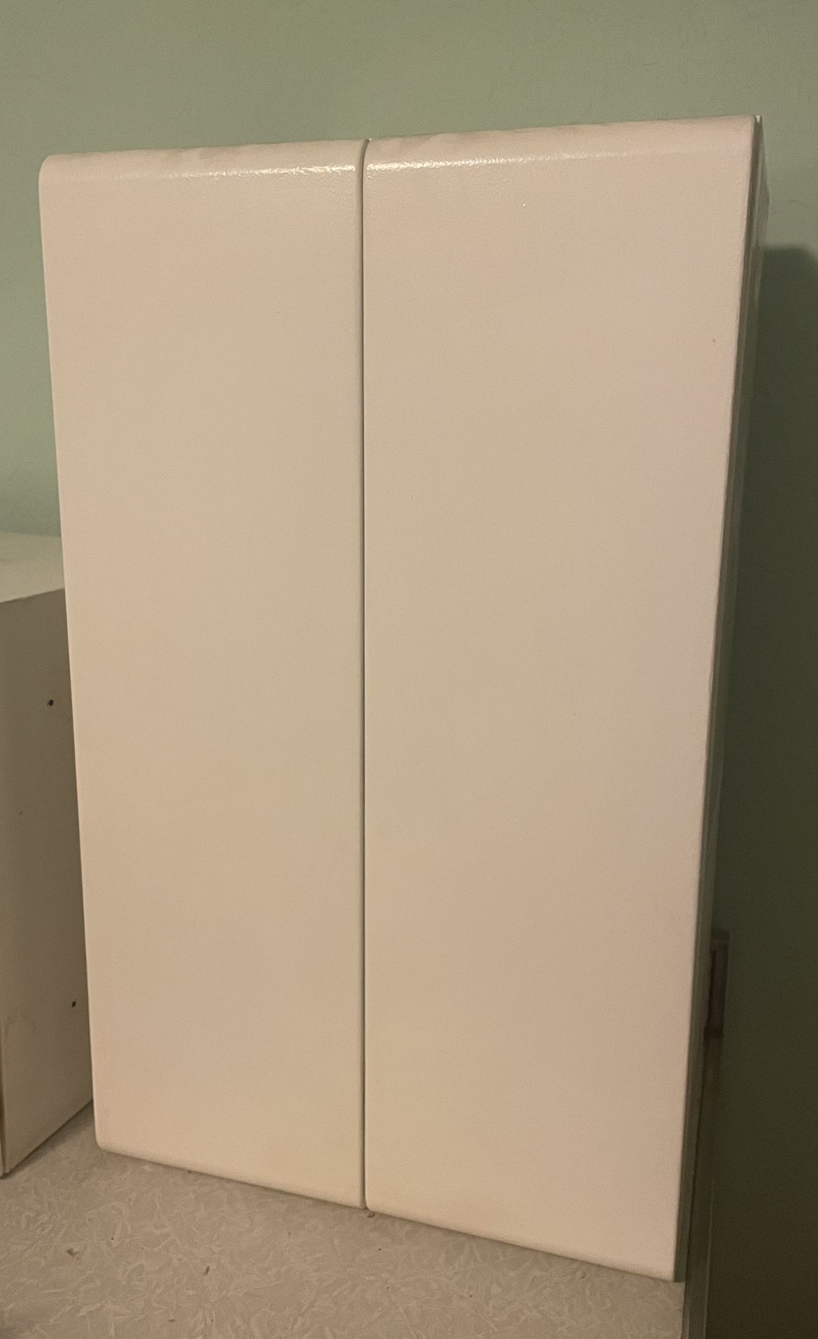 Kitchen Cabinet