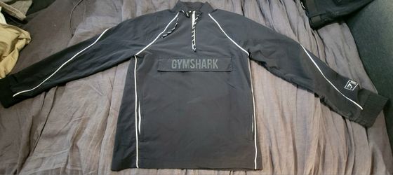 Gym Shark Stealth Black Pullover 