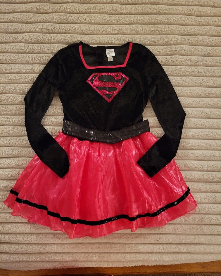 Girls Superman Dress. Size 7. Like New. Puffy Skirt. Sequins. Velvety Fabric. Dress Up Or Halloween Costume.
