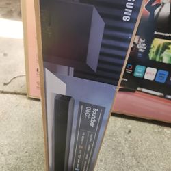 Samsung Sound Bar With Spearkers