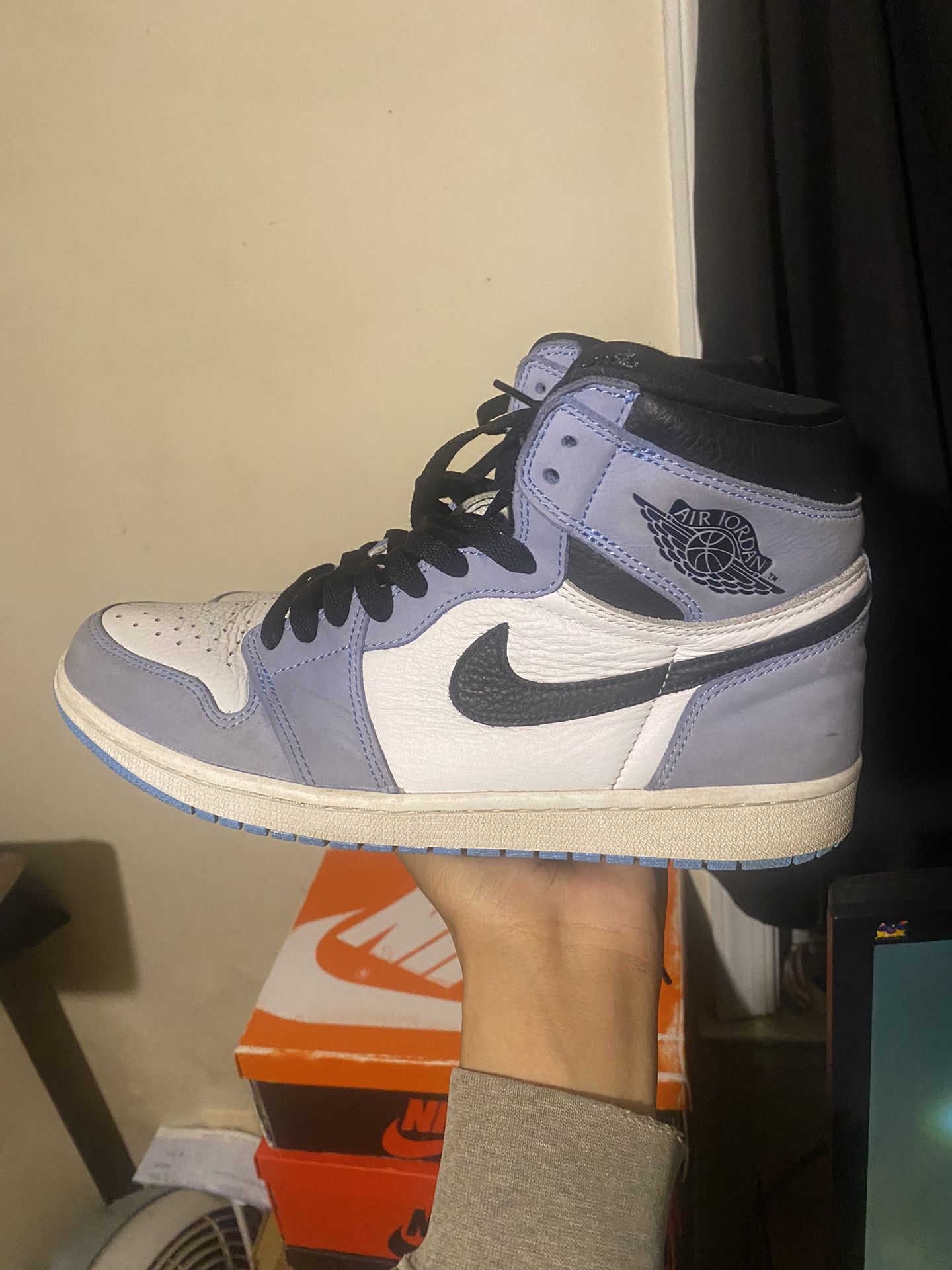 Jordan 1 University Blue