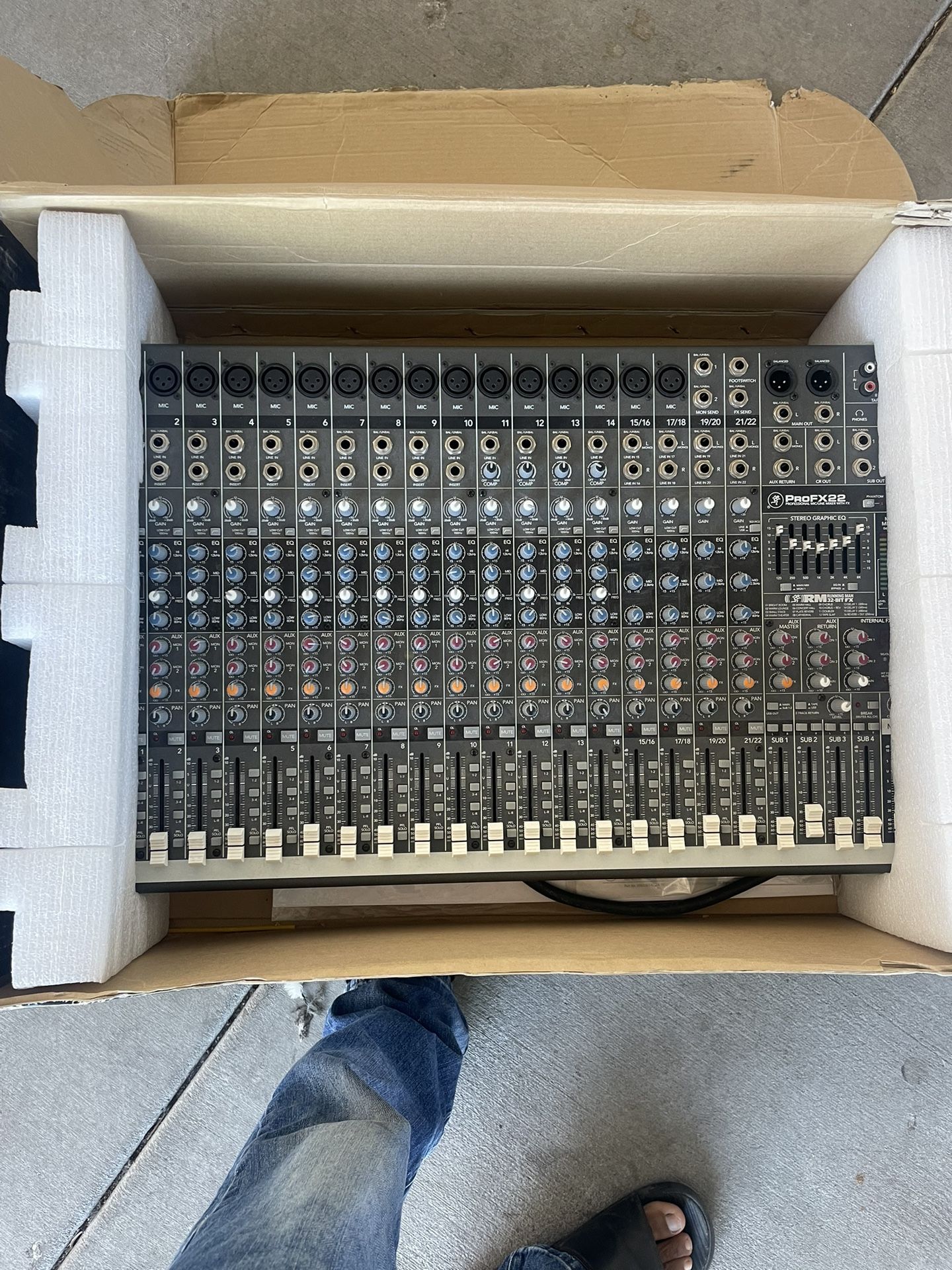 Mackie Mixer Profx 22