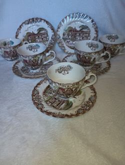 5 Heritage Hall Tea Cups And Saucers (4411)