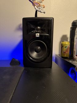 Studio Speakers With Focusrite