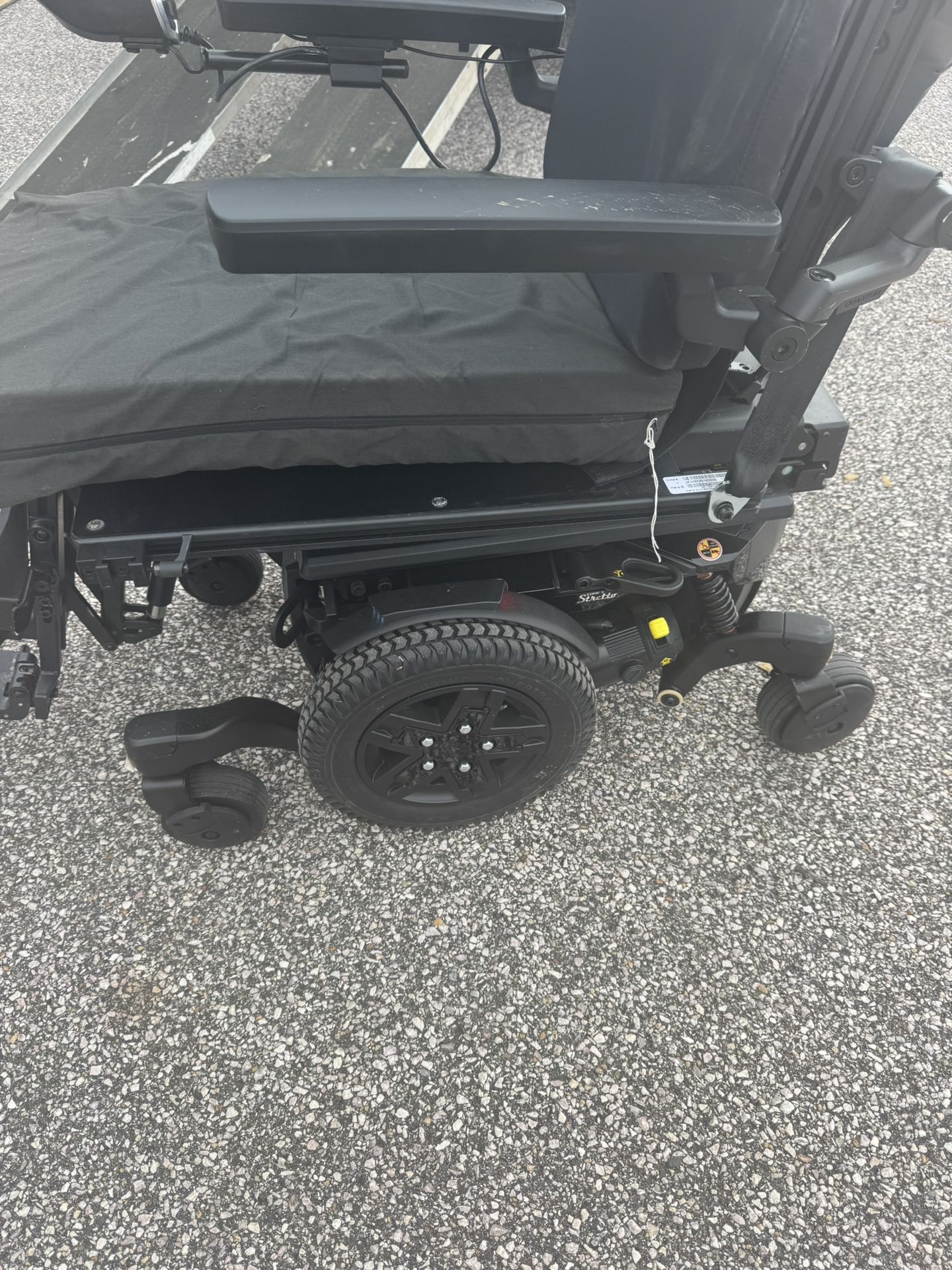 Power Chair With Charger And Battery