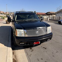 2005 Cadillac Escalade