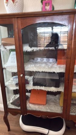 Princess cabinet