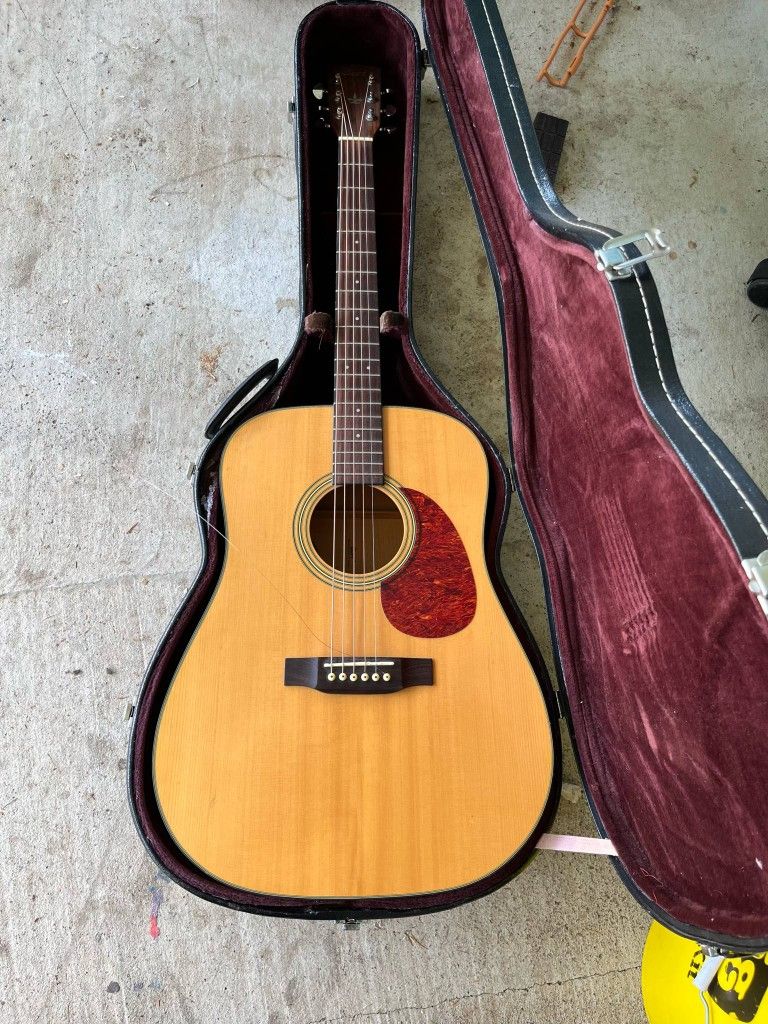 Cort Acoustic/Electric Guitar