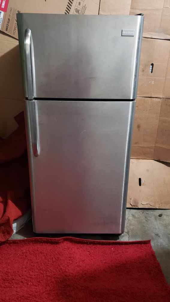 Frigidaire Stainless steel Refrigerator(Measurement 30" w 30" 66" h(:: Can Deliver For Free