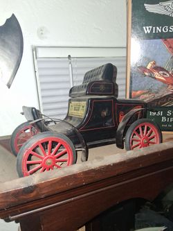 Jim Beam Antique Car Whiskey Decanter
