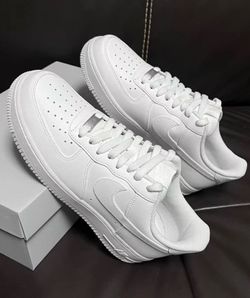 👟 Nike Air Force 1 "Triple White" Low Top Classic Sneakers us size