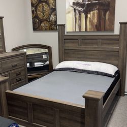 AP🎉Dark Brown Queen Bedroom Set - Bed, Dresser Mirror, Nightstand// Delivery - Financing 