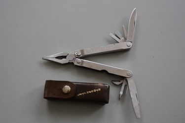 Vintage Leatherman Pocket Survival Tool / Multi-Tool
