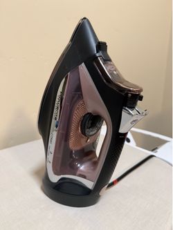 Rowenta — New Accesssteam Cordreel Iron