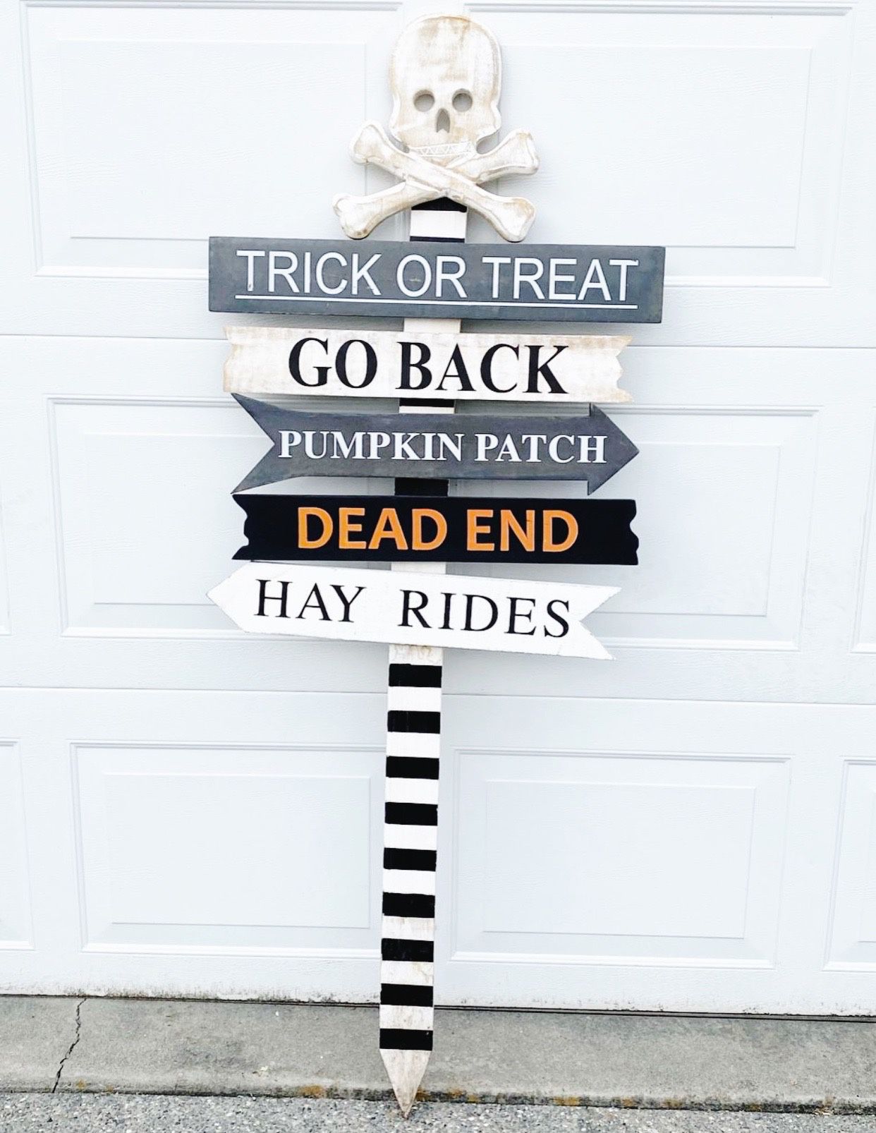 Halloween Yard Or Front Porch Sign (5 Ft Tall)