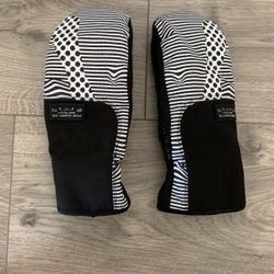Snow Mittens