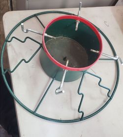 Heavy duty iron Christmas tree stand