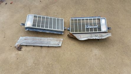 1975 olds class grille