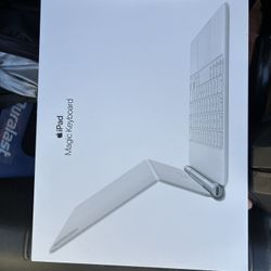 Apple Magic Keyboard 11 Inch 1st Gen