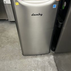 Danby Mini Fridge 