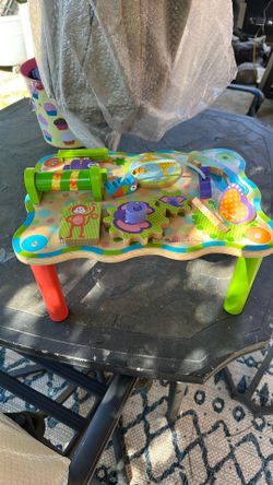 Melissa & Doug 12 month + activity table
