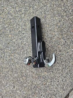 DEEAGLE 3 Ball Hitch with Hook.