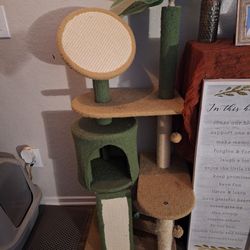 Cat  tower
